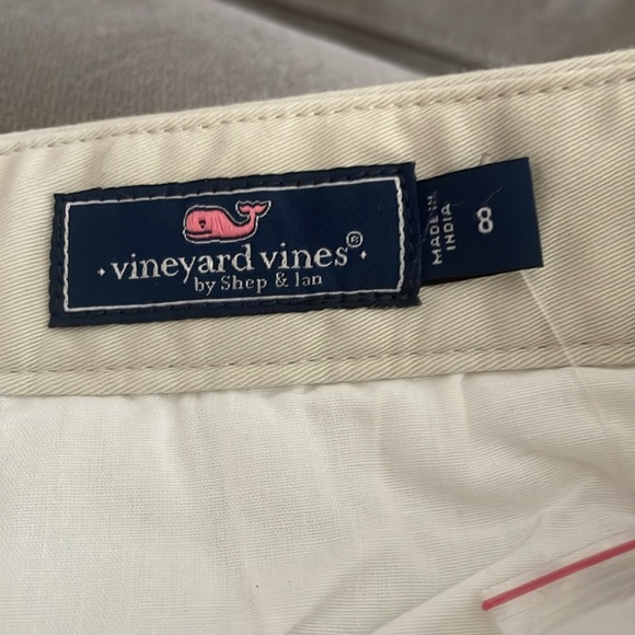 Vineyard vines boys shorts with red white and blue American flag whales - 8 NWT - Picture 3 of 6
